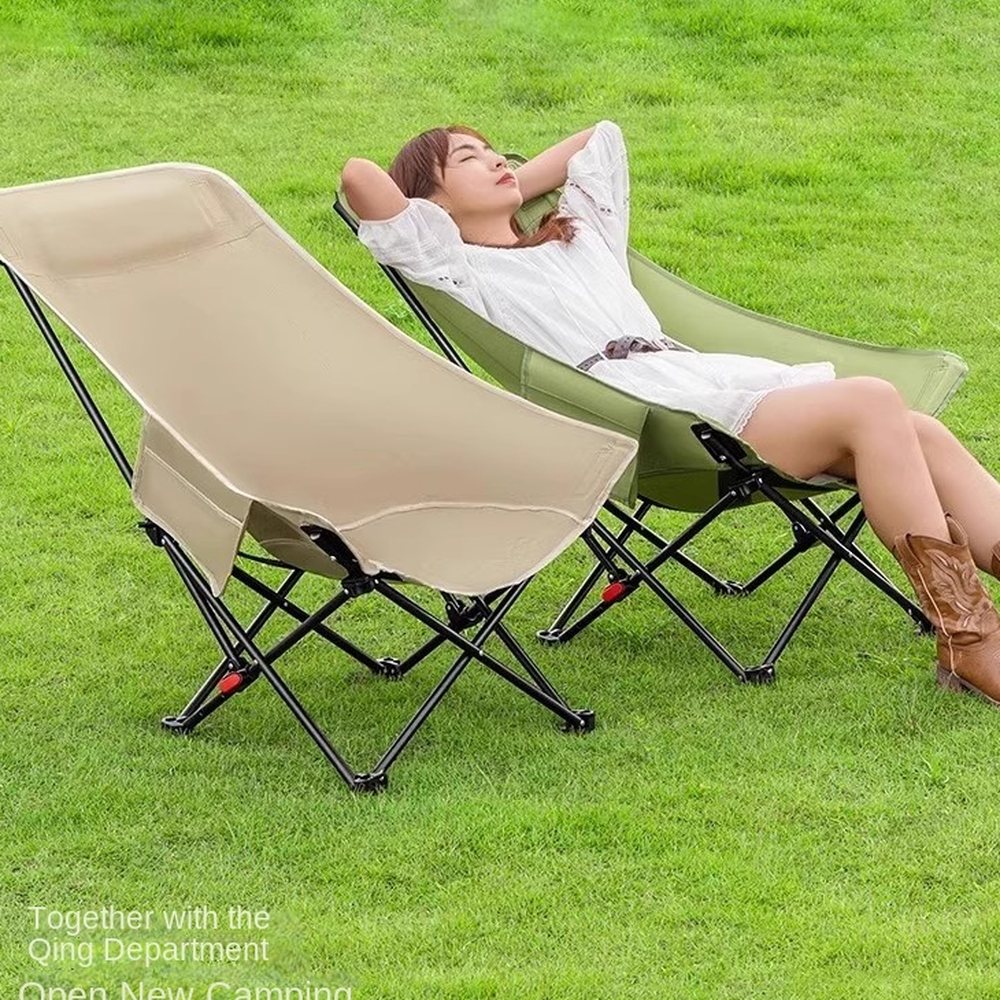 Padded folding moon chair